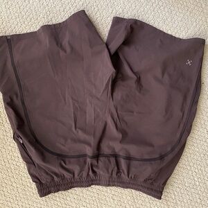 Lululemon Men’s PaceSetter Shorts Large 9 inch